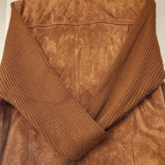 Jacket - Picture 4 of 6